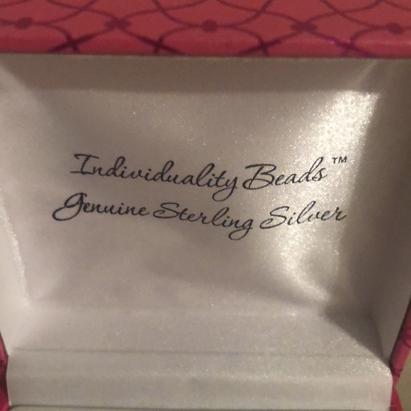 Genuine Sterling Silver 18” Necklace with 3 Individuality Beads. - Picture 2 of 3